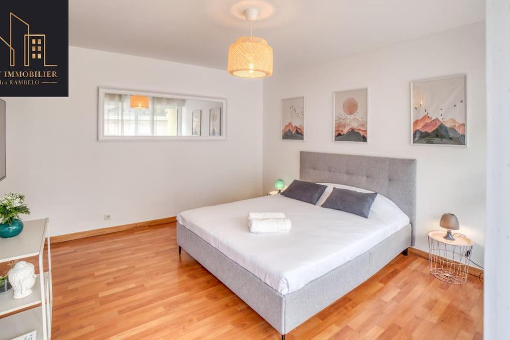Appartement Pastel Cluses Buitenkant foto