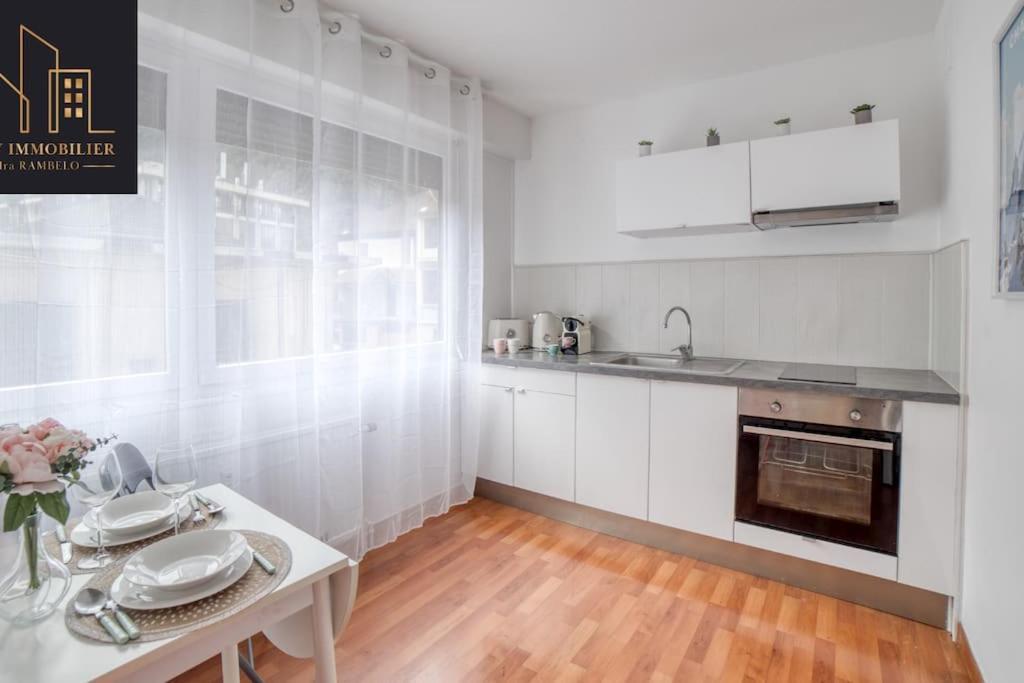 Appartement Pastel Cluses Buitenkant foto
